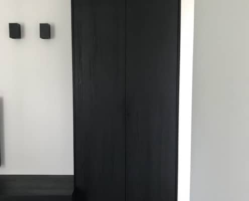 Sander en Mariska hoge kast bij tvkast dicht hoge kast bij tvkast dicht