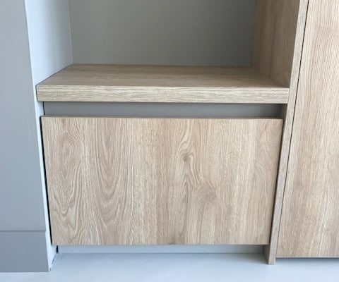 Sander en Mariska woonkamerkast detail kleine niskast woonkamerkast detail kleine niskast