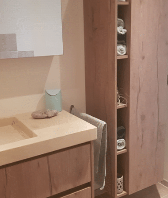 Badkamermeubel in houtlook Italiaanse leverancier Badkamermeubel in houtlook Italiaanse leverancier