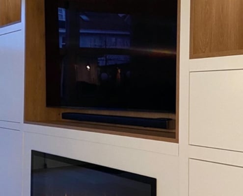 eindresultaat-elektrische-haard-tv-wandkast-lia-de-meern eindresultaat zijaanzicht wandkast lia de meern